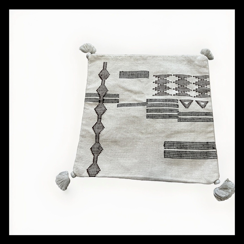 West Elm Canvas Aztec Pom Pom Pillow Cover Black/Beige 17”x17”